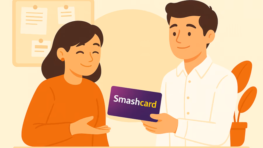 Ilustração de homem de camisa branca entregando um cartão Smashcard roxo para colega sorridente de blusa laranja em um escritório